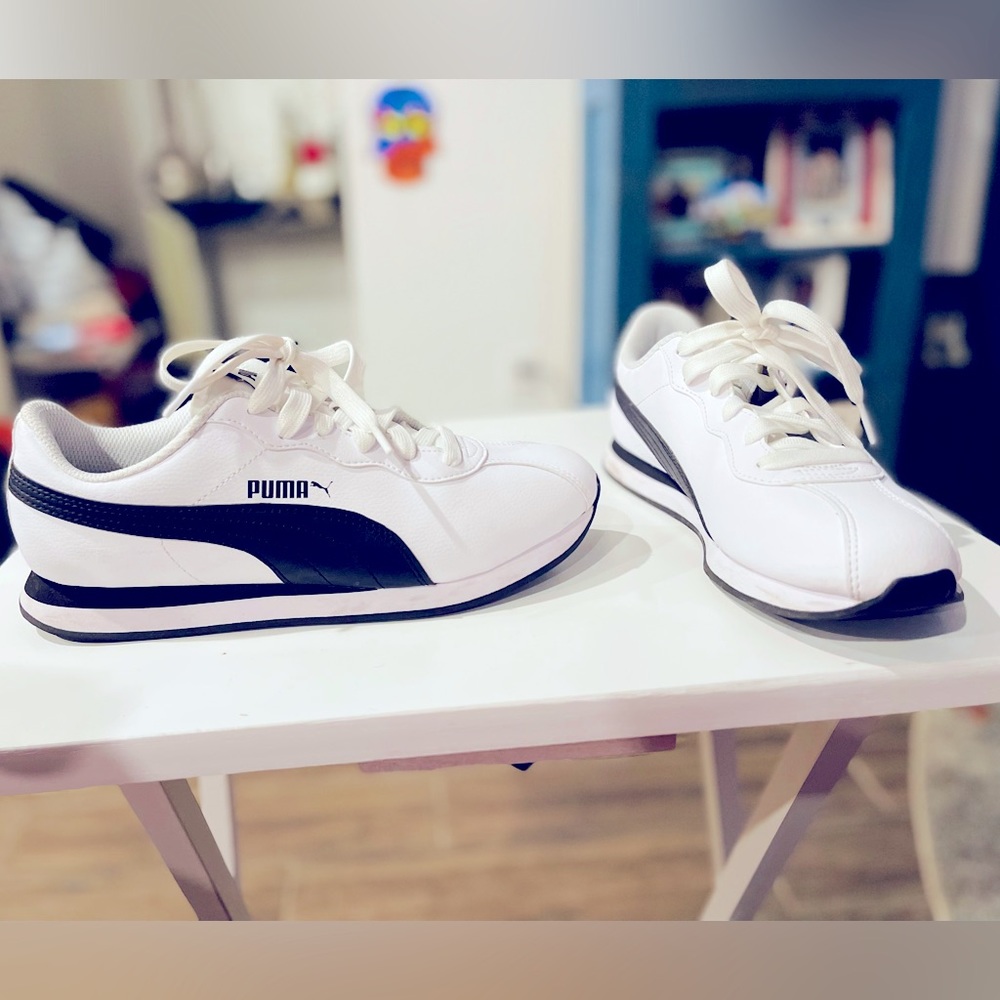 Puma Sneakers